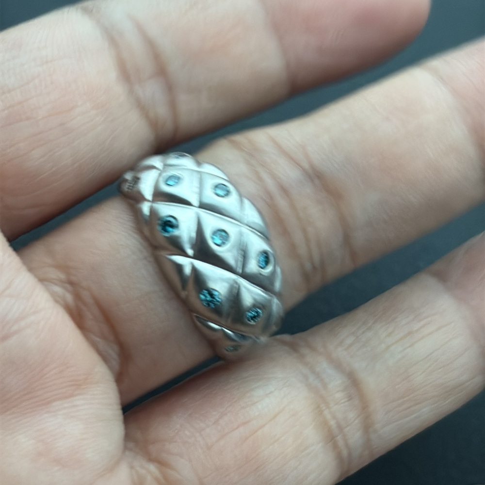 ✨SOLD✨
Exquisite 14k White Gold & Blue Diamond Ring - Picture 8 of 14